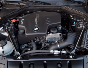 Bajo el capó BMW 528i Touring [Worldwide] (F11) '09.2011–13