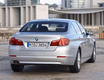 BMW 528Li [China] (F18) '2010–13