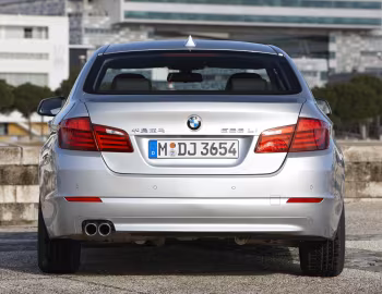 BMW 528Li [China] (F18) '2010–13