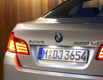 BMW 528Li [China] (F18) '2010–13