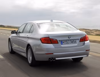 BMW 528Li [China] (F18) '2010–13