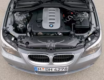 Bajo el capó BMW 530d Touring [Worldwide] (E61) '2004–07
