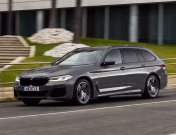 BMW 530e Touring M Sport [Worldwide] (G31) '2020–24