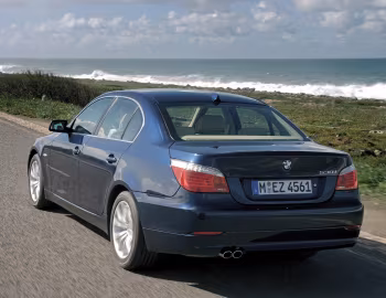 BMW 530i Sedan AT [Worldwide] (E60) '2007–10