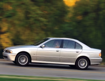 2001–03 BMW 530i Sedan [North America] (E39) '2000–03