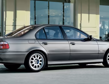 BMW 530i Sedan [Worldwide] (E39) '2000–03