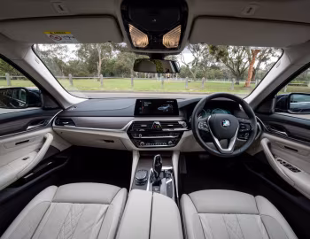 Panel frontal BMW 530i Touring Luxury Line [Australia] (G31) '2017–20