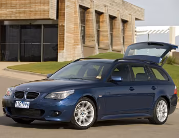 BMW 530i Touring M Sport Package [Australia] (E61) '2005