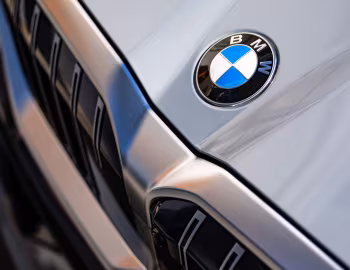 2024–pr. BMW 530i xDrive M Sport [North America] (G60) '2023–pr.