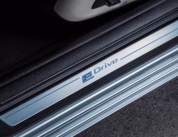 Інтэр'ер BMW 530Le [China] (F18) '2015–17