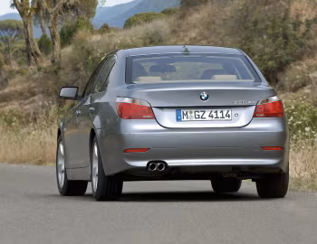 BMW 530xd Sedan [Worldwide] (E60) '2005–07