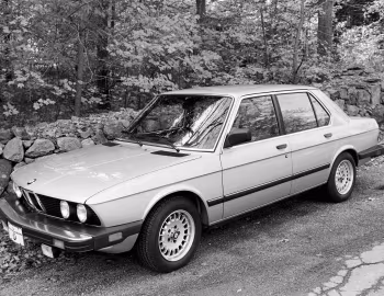 1983–84 BMW 533i [North America] (E28) '11.1982–11.1984