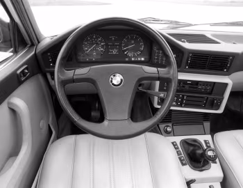 Panneau avant 1983–84 BMW 533i [North America] (E28) '11.1982–11.1984