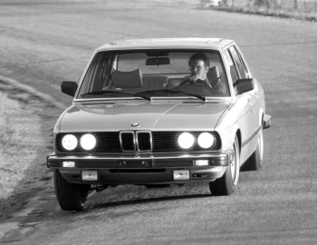 1983–84 BMW 533i [North America] (E28) '11.1982–11.1984