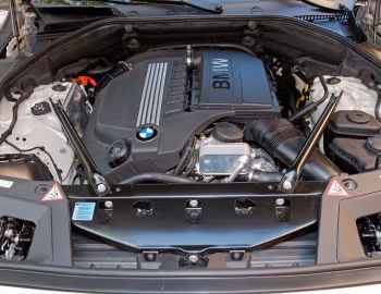 Bajo el capó BMW 535i Gran Turismo [Worldwide] (F07) '2009–13