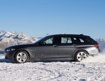 BMW 535i xDrive Touring Luxury Line [Worldwide] (F11) '2013–17