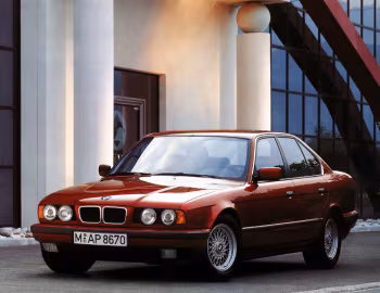 BMW 540i Sedan [Worldwide] (E34) '10.1992–95