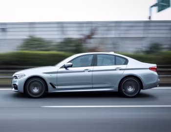 BMW 540i Sedan M Sport [Japan] (G30) '2017–20