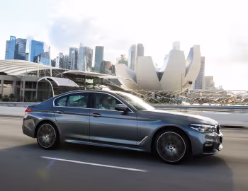 BMW 540i Sedan M Sport [Singapore] (G30) '2017–20