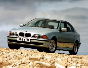 BMW 540i Sedan [UK-spec] (E39) '1996–2000