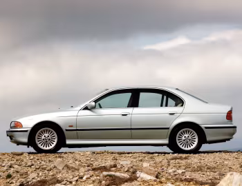 BMW 540i Sedan [UK-spec] (E39) '1996–2000