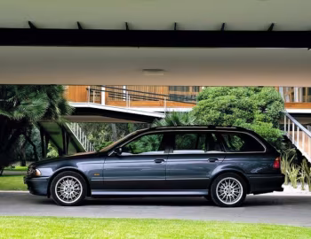 BMW 540i Touring [Worldwide] (E39) '2000–04