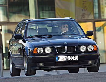 BMW 540i Touring [Worldwide] (E34) '09.1992–06.1996