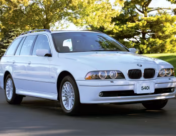2001–04 BMW 540i Touring [North America] (E39) '2000–04