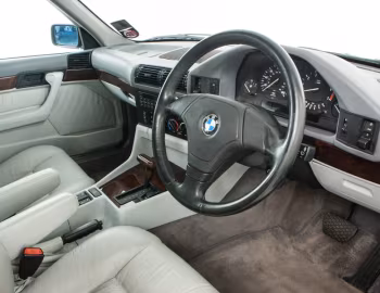 Interior BMW 540i Sedan [UK-spec] (E34) '1992–95