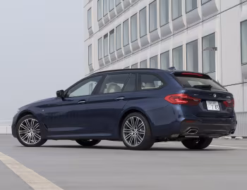 BMW 540i xDrive Touring M Sport [Japan] (G31) '2017–20