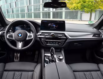 Panel frontal BMW 545e xDrive M Sport [Worldwide] (G30) '2020–23