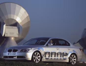 BMW 545i Sedan "ConnectedDrive" (Е60) '2004