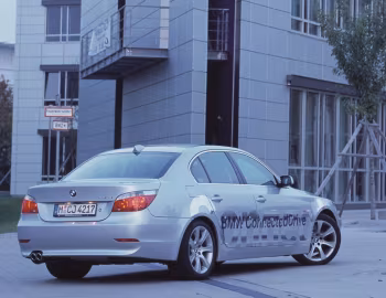 BMW 545i Sedan "ConnectedDrive" (Е60) '2004