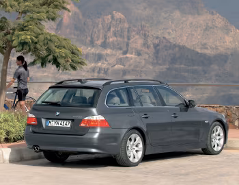 BMW 545i Touring [Worldwide] (E61) '2004–05