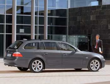 BMW 545i Touring [Worldwide] (E61) '2004–05