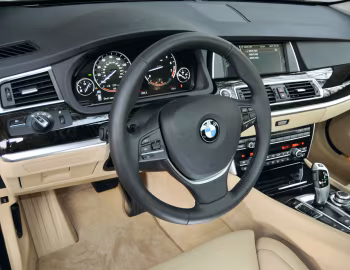 Panel frontal 2010–13 BMW 550i Gran Turismo [North America] (F07) '2009–13