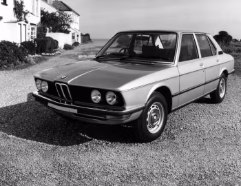BMW 518 Sedan [UK-spec] (E12) '08.1976–05.1981