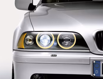 BMW 5 Series Sedan (E39) '2000–03