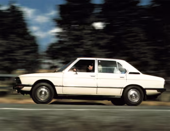 BMW 525 Sedan [Worldwide] (E12) '06.1973–08.1976