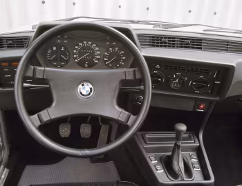 Panel frontal BMW 635CSi (E24) '06.1978–05.1982