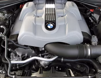 Bajo el capó BMW 645Ci Cabrio [UK-spec] (E64) '2004–07