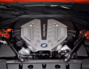 Bajo el capó BMW 650i Coupé [Worldwide] (F13) '06.2011–15