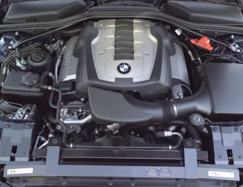 Bajo el capó BMW 650i Coupe [Worldwide] (E63) '2005–07
