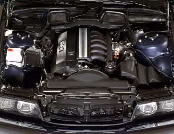 Bajo el capó BMW 728i [Worldwide] (E38) '1996–98