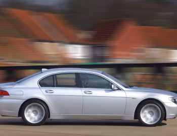 BMW 730d [UK-spec] (E65) '2002–05