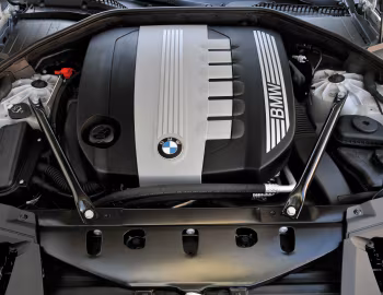 Bajo el capó BMW 730d [Worldwide] (F01) '2008–12