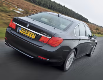 BMW 730d [UK-spec] (F01) '2008–12