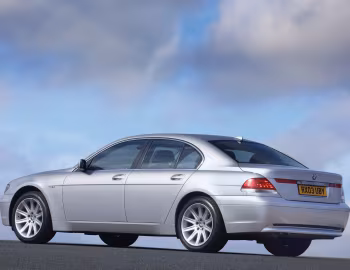 BMW 730d [UK-spec] (E65) '2002–05
