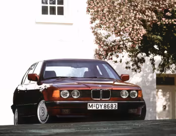 BMW 730i [Worldwide] (E32) '08.1986–09.1994