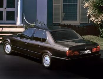 BMW 730i [Worldwide] (E32) '08.1986–09.1994